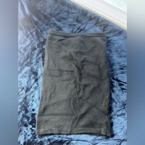 Essential Black Pencil Skirt - Sleek Everyday Staple